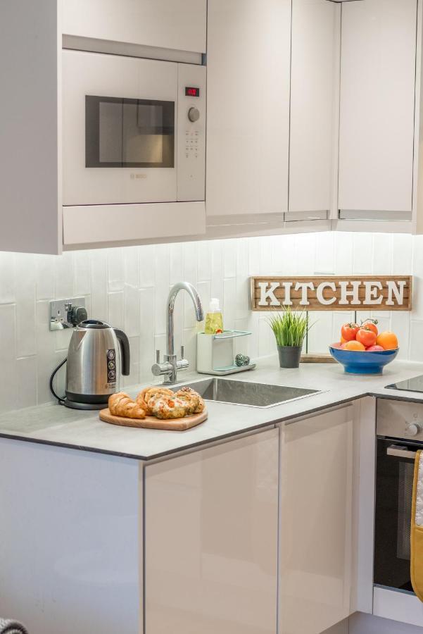 Westfield Apartment 2 Bedroom Near Notting Hill Londen Buitenkant foto