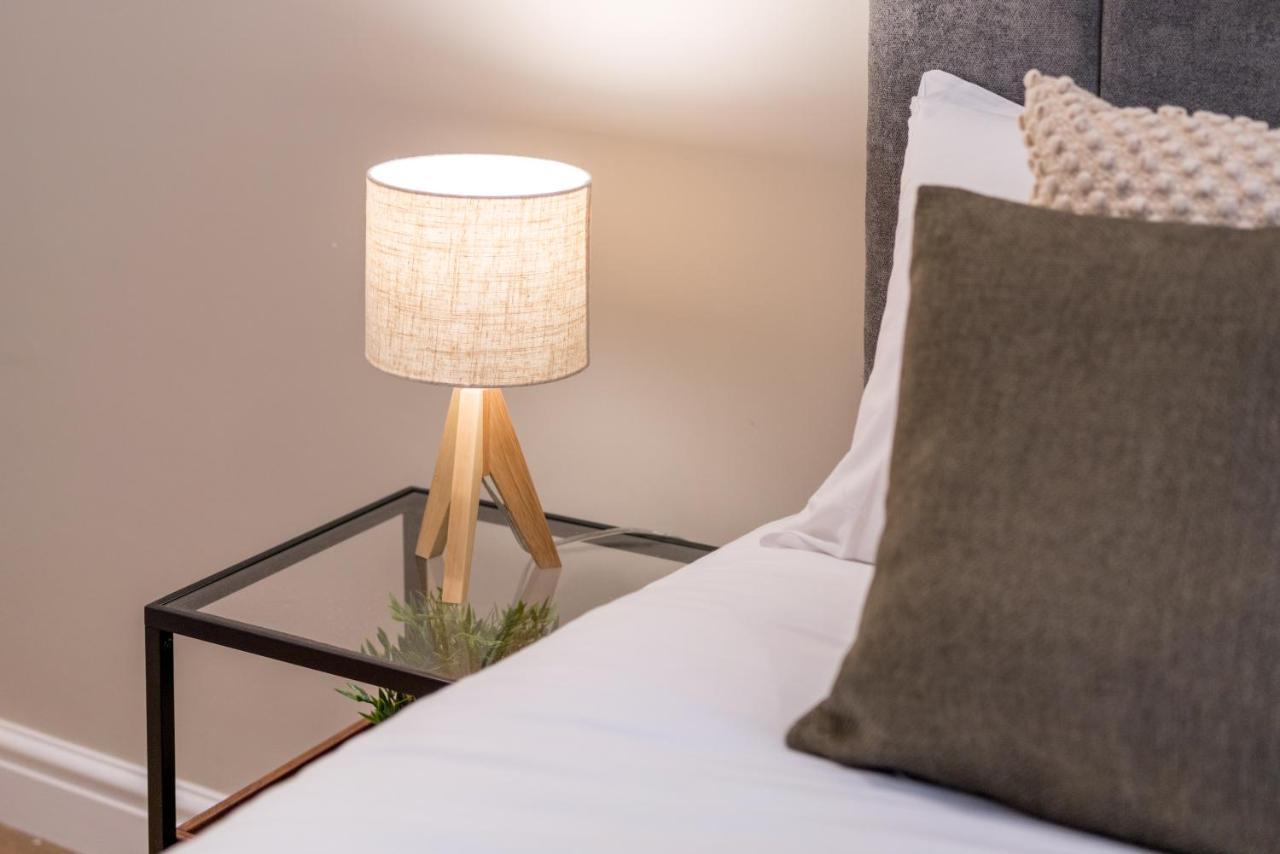 Westfield Apartment 2 Bedroom Near Notting Hill Londen Buitenkant foto