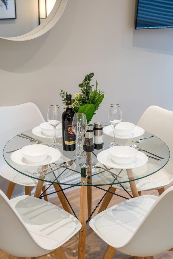 Westfield Apartment 2 Bedroom Near Notting Hill Londen Buitenkant foto