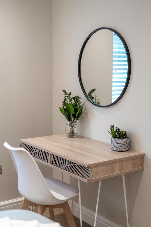 Westfield Apartment 2 Bedroom Near Notting Hill Londen Buitenkant foto